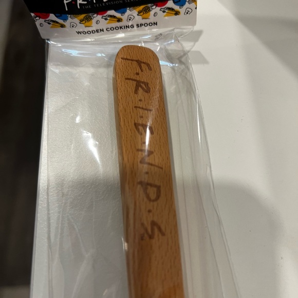 Friends wooden stir spoon - Picture 2 of 2